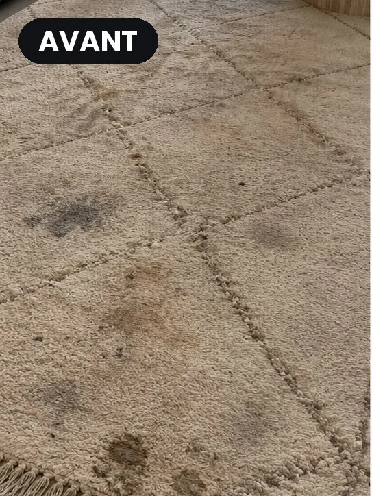 Tapis berbère en laine encrassé avant nettoyage